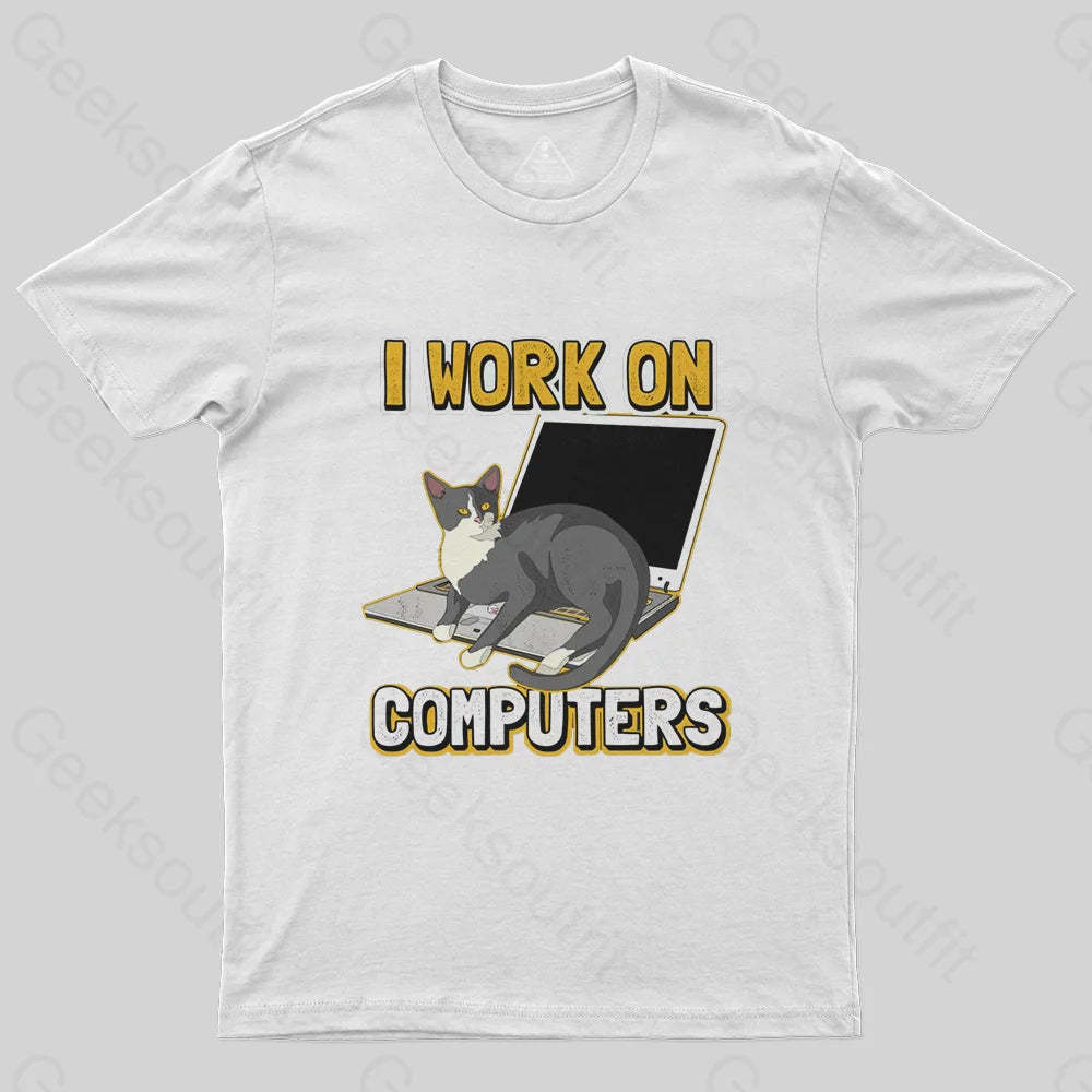 Funny cat of a computer scientist T-Shirt-Geeksoutfit-Animal,cat,funny,geek,science,t-shirt