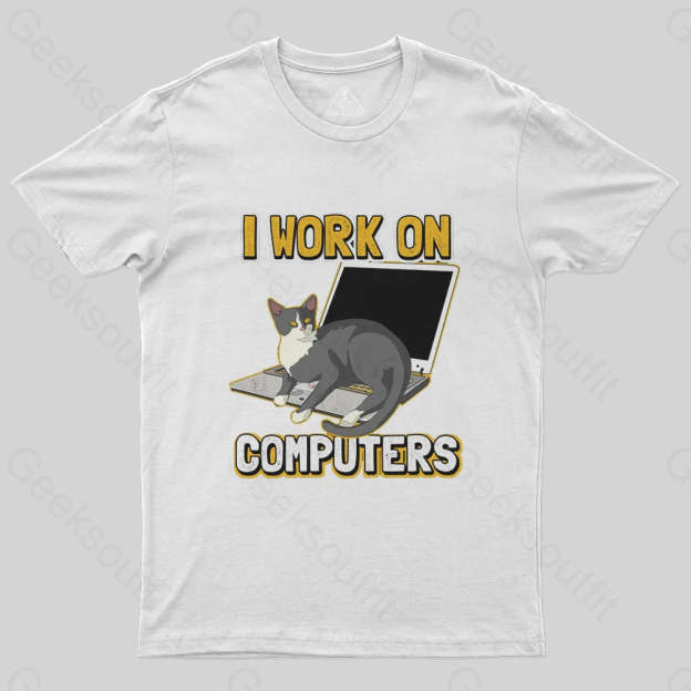 Funny cat of a computer scientist T-Shirt-Geeksoutfit-Animal,cat,funny,geek,science,t-shirt