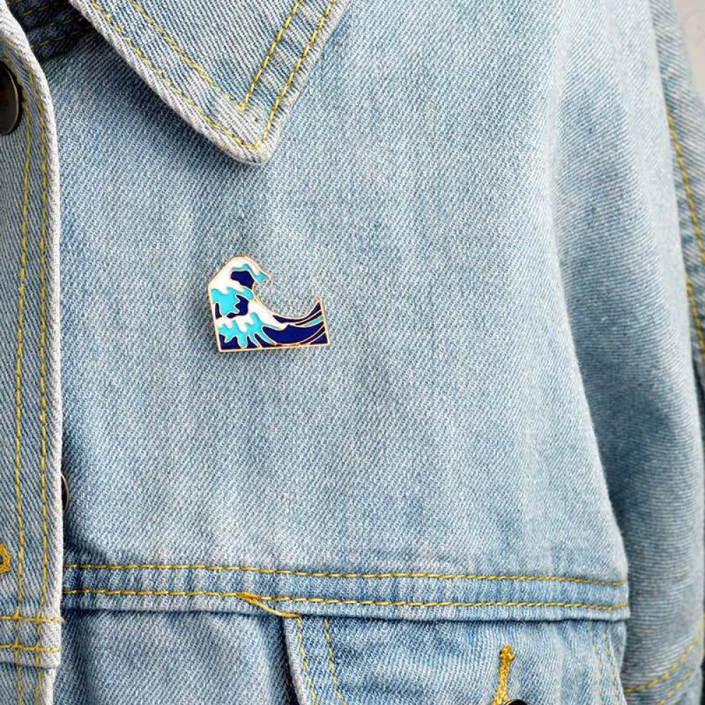 Great Wave Enamel Pins - Geeksoutfit
