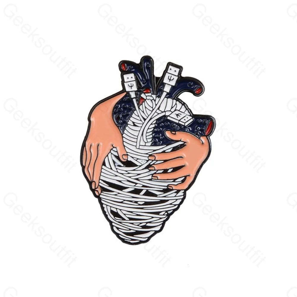 Heart Enamel Pins - Geeksoutfit