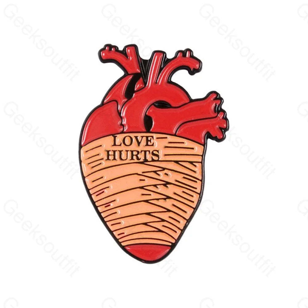 Heart Enamel Pins - Geeksoutfit