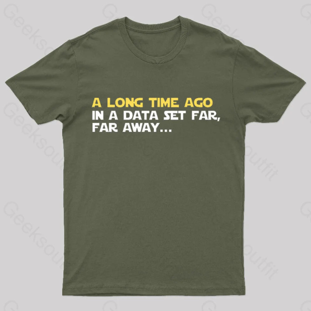 In A Data Set Far Geek T-Shirt Army Green / S