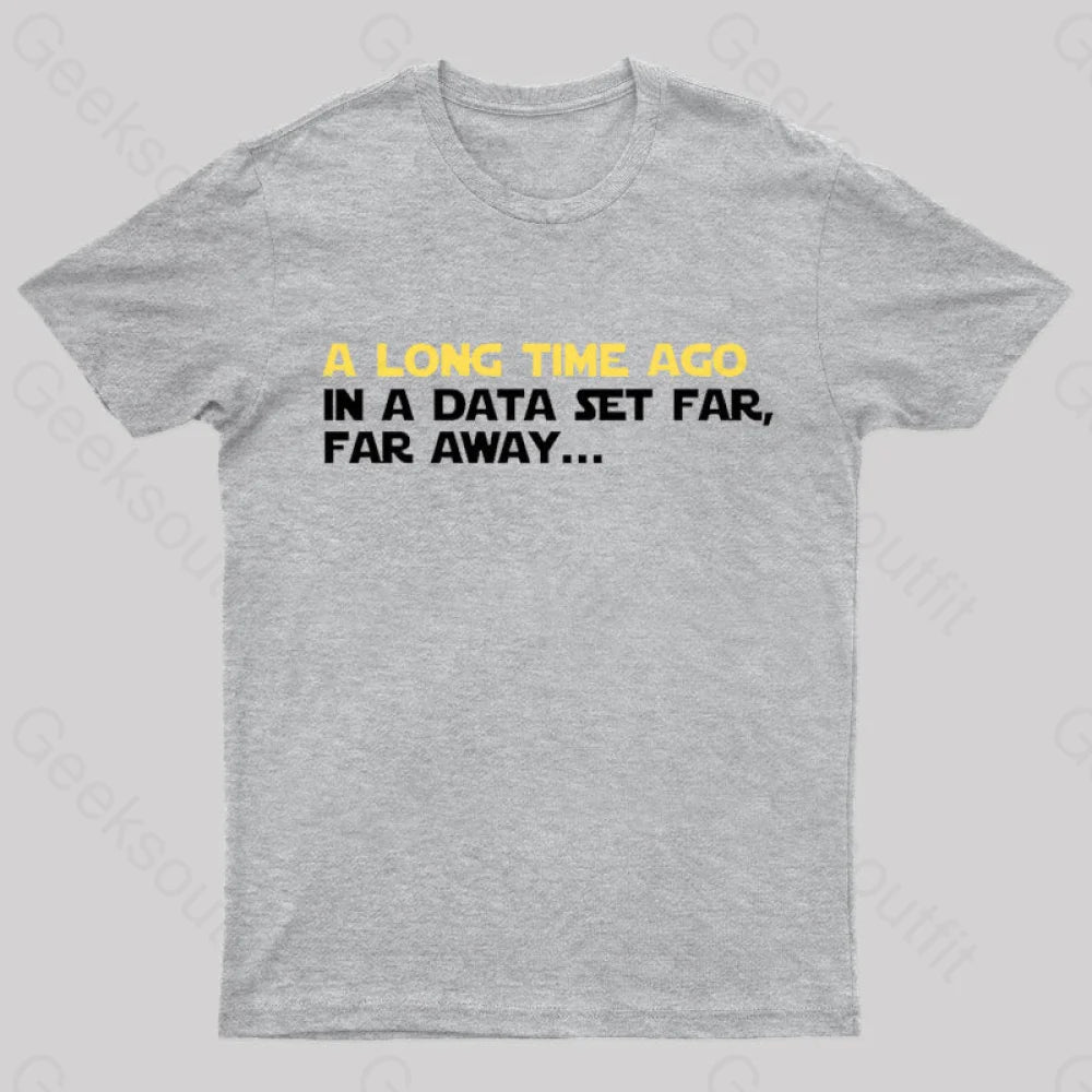 In A Data Set Far Geek T-Shirt Grey / S