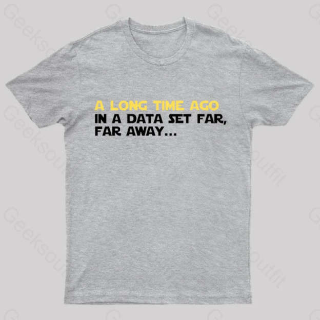 In A Data Set Far Geek T-Shirt Grey / S