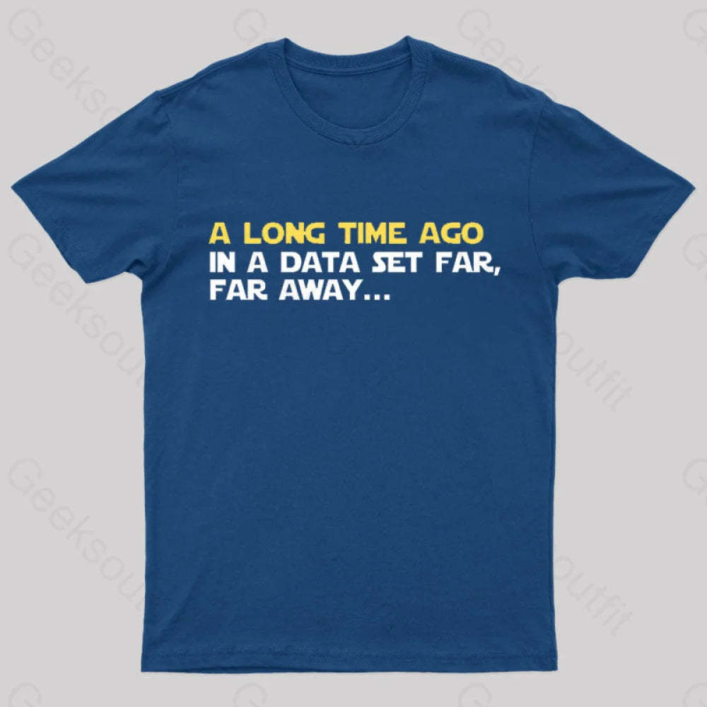 In A Data Set Far Geek T-Shirt Navy / S