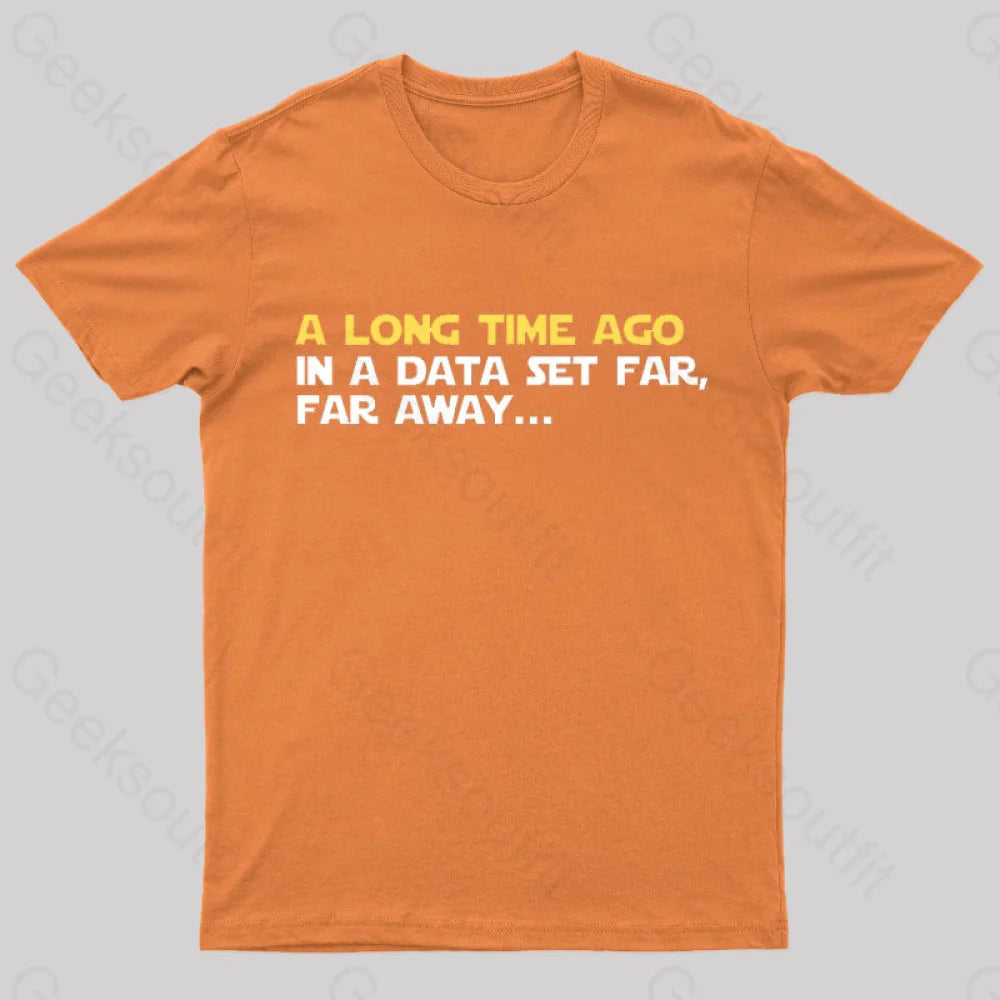 In A Data Set Far Geek T-Shirt Orange / S