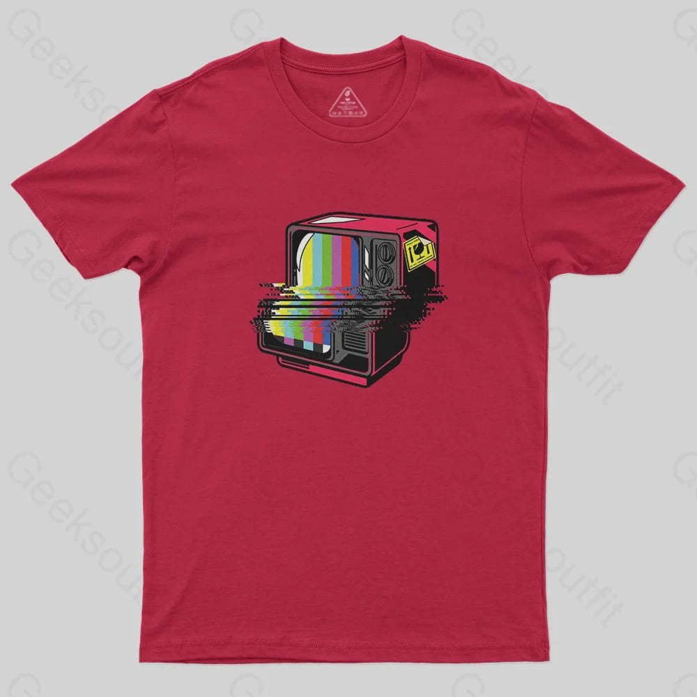 Nostalgia Tube Screen TV T-Shirt - Geeksoutfit