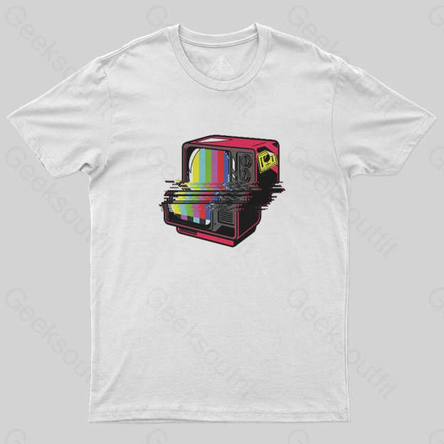 Nostalgia Tube Screen TV T-Shirt - Geeksoutfit