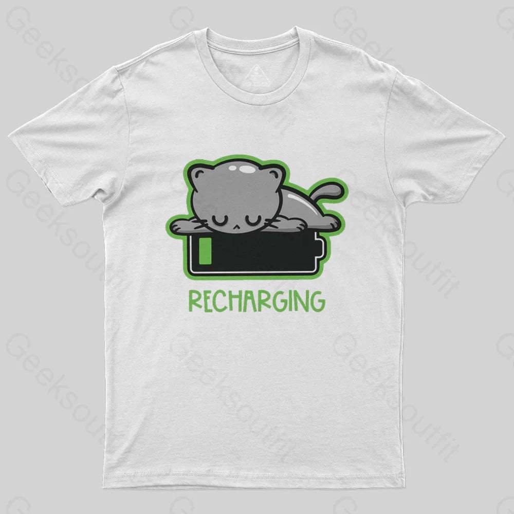 Recharging Cat T-Shirt - Geeksoutfit