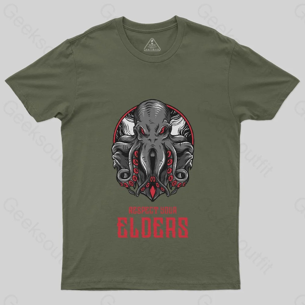 Respect Your Elders | Cthulhu | Gangster Cthulhu Essential T-Shirt - Geeksoutfit