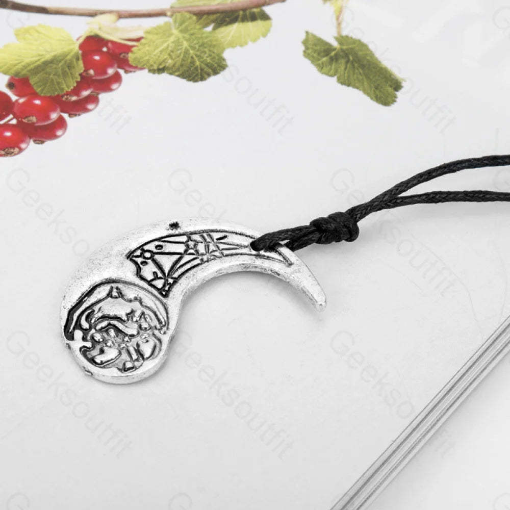 Rise Of The Skywalkers Necklace 1020 Ancient Silver