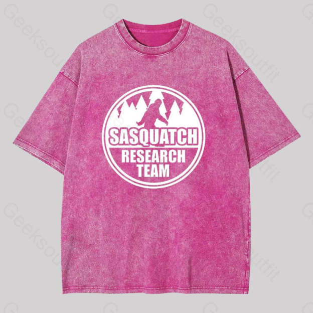 Sasquatch Research Team Geek Washed T-Shirt Rose Red / S