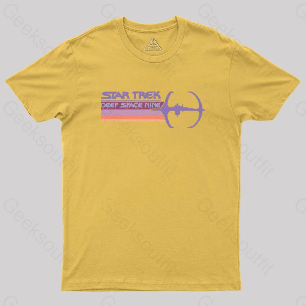 Geeksoutfit Star Trek Deep Space Nine Distressed Vintage