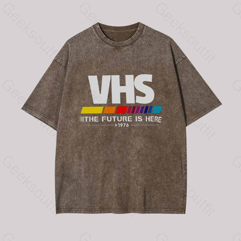 Vhs ��C The Future Is Now Geek Washed T-Shirt Coffee / S