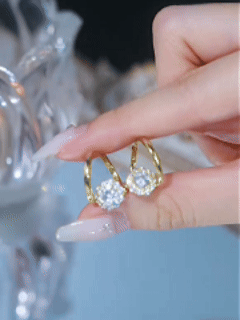 🔥Hot Sale💎Rotating Diamond Earrings