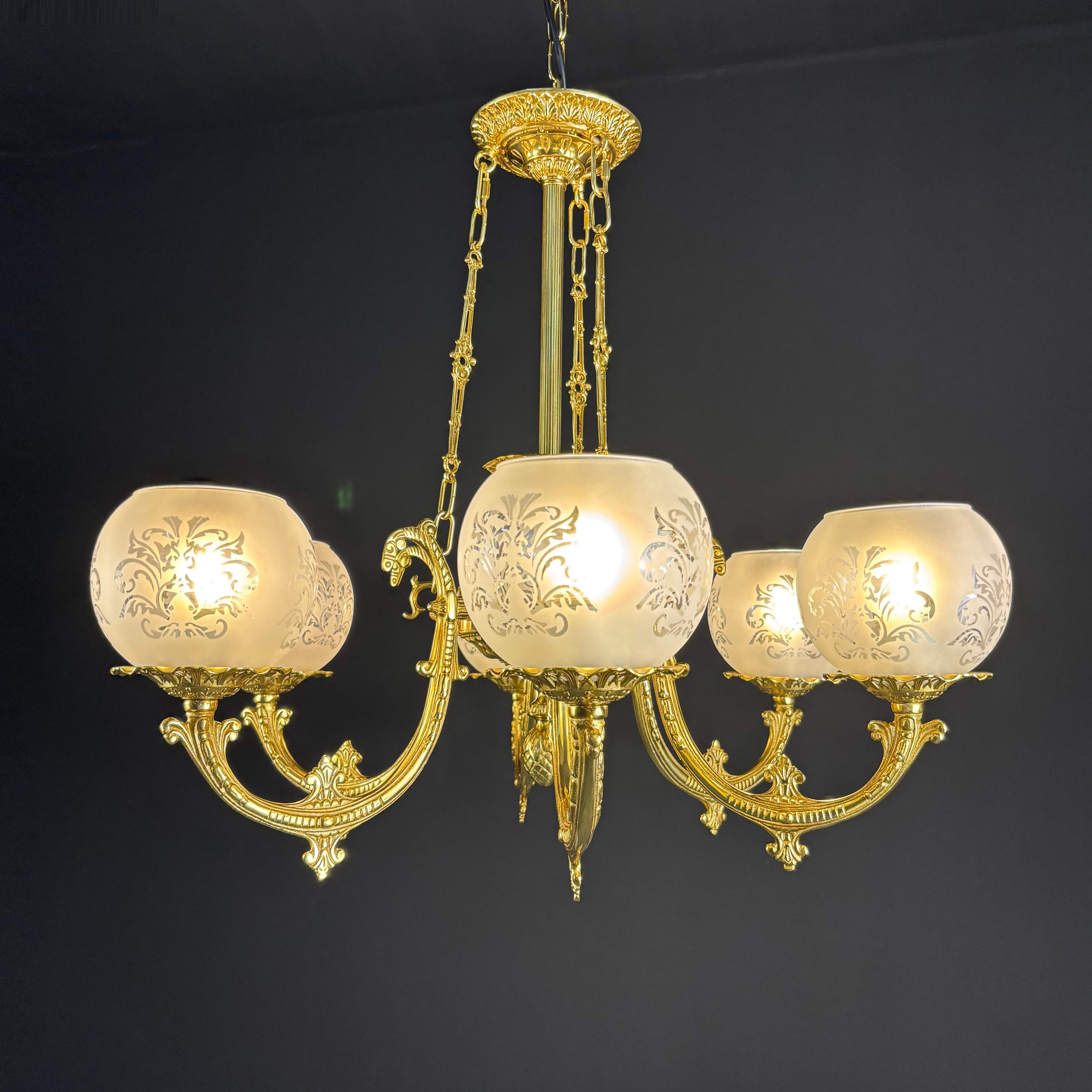 Vintage Gold Floral Pattern Chandelier