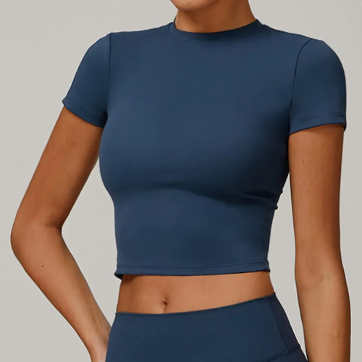 Women's Quick-Drying Yoga Top Short-Sleeved Fitness Blouse for Outdoor Running With Logo on Front Gym Wear Women