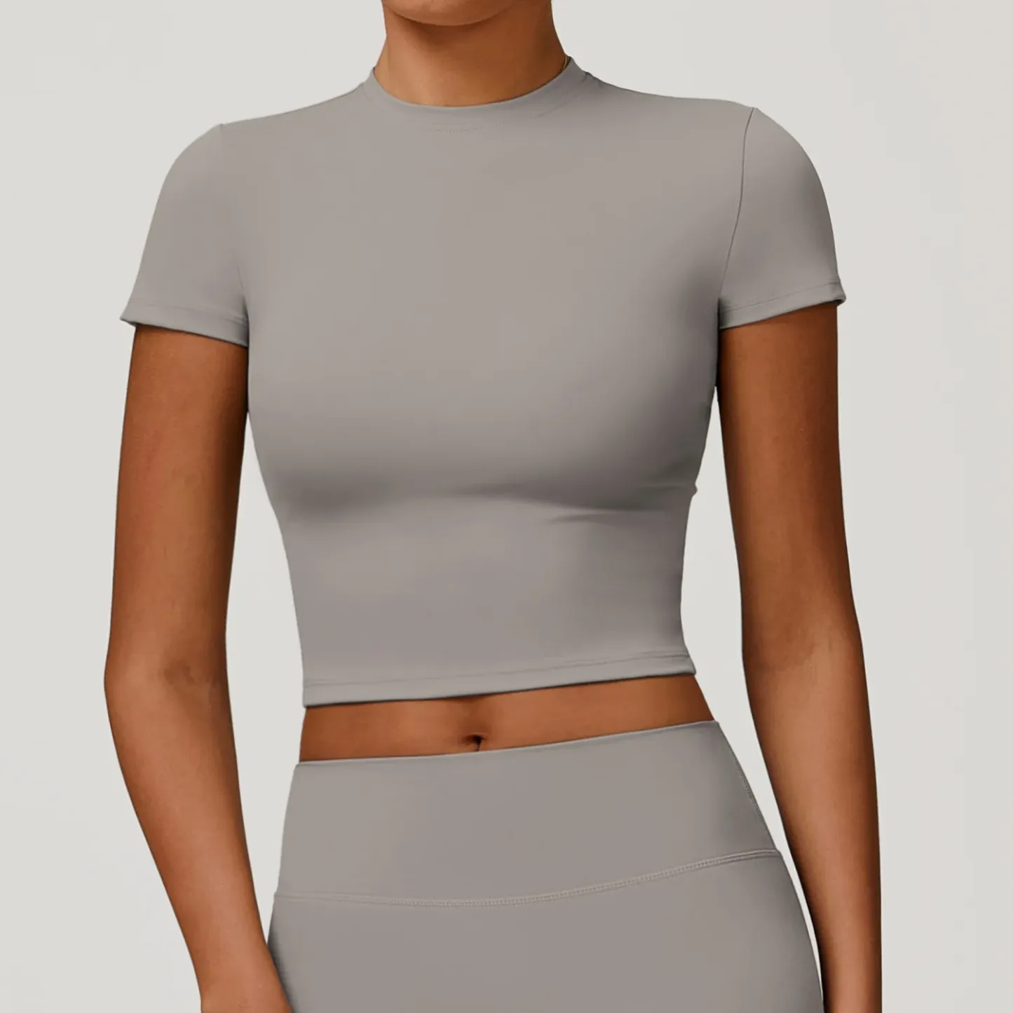 Women's Quick-Drying Yoga Top Short-Sleeved Fitness Blouse for Outdoor Running With Logo on Front Gym Wear Women