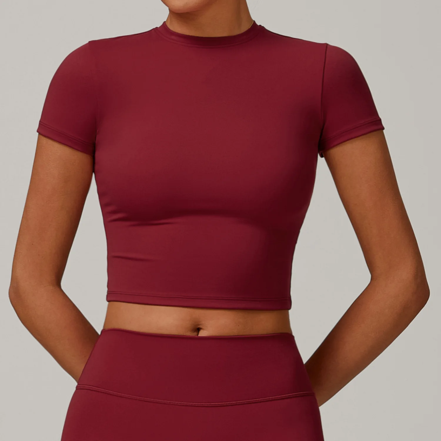 Women's Quick-Drying Yoga Top Short-Sleeved Fitness Blouse for Outdoor Running With Logo on Front Gym Wear Women