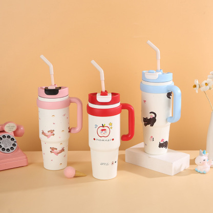 Giant Insulated Cup for Girls, High Capacity, Cute Pattern, Ice Cup, 2024 New Straw Cup
