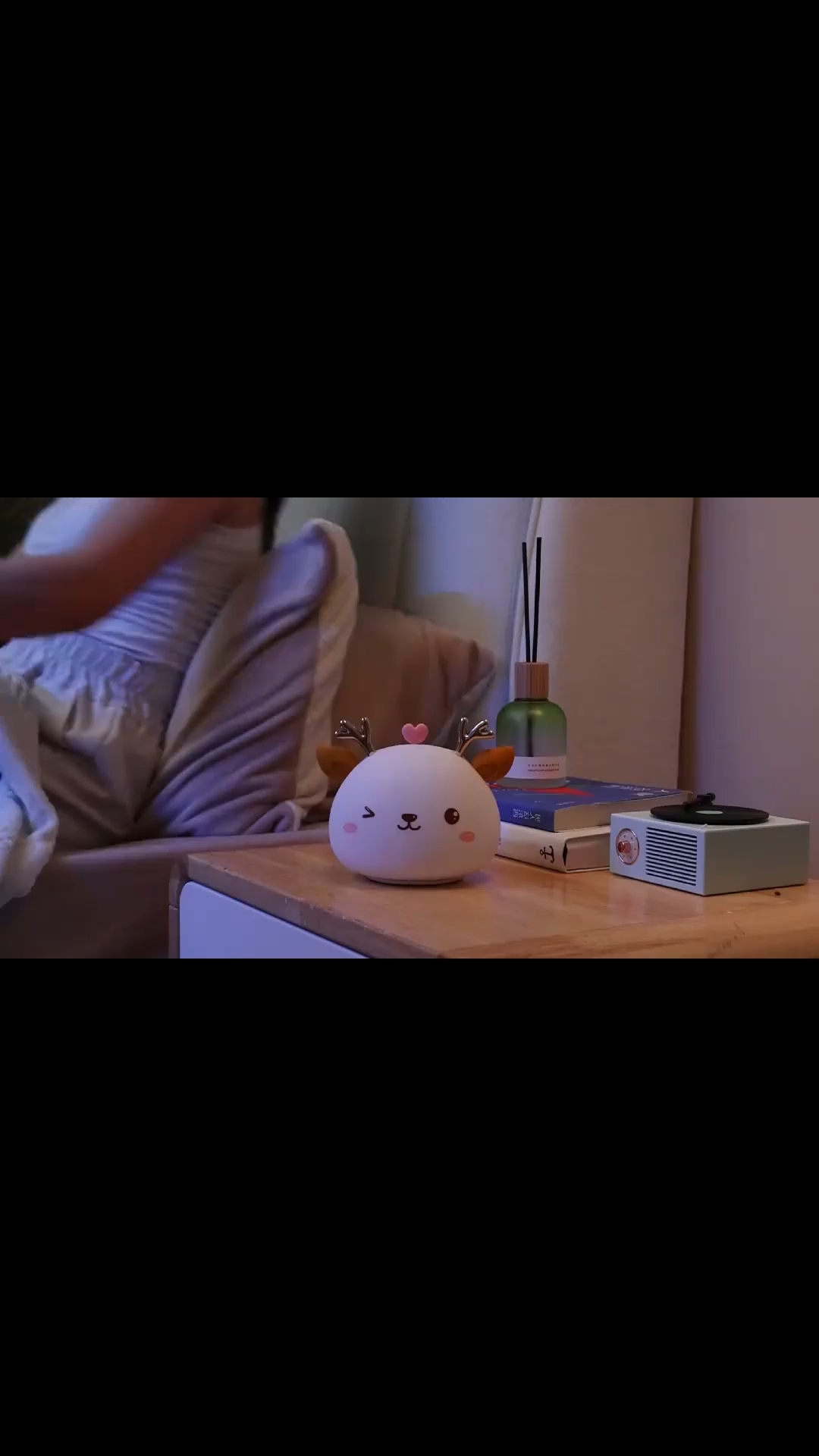 Creative Cute Little Deer Silicone Pat LED Night Light Baby Night Feeding Eye Protection Lamp Bedroom Small Table Lamp