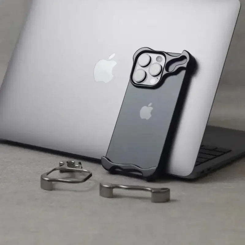 Alien Invasion Titanium Cover