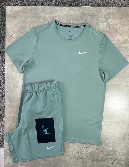 NIKE REPEL CHALLENGER TRACKSUIT - BLACK