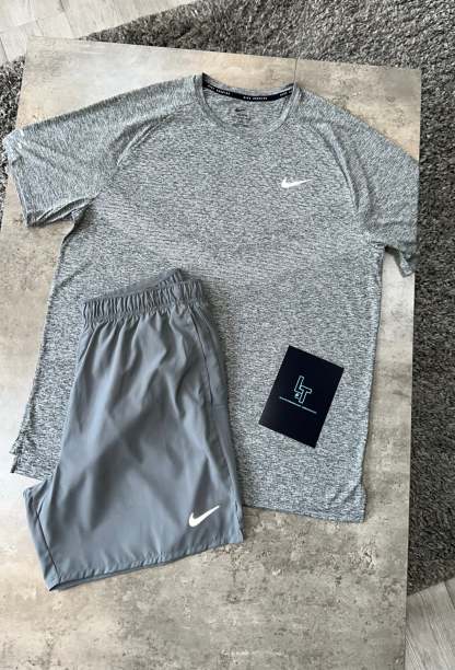 NIKE REPEL CHALLENGER TRACKSUIT - BLACK