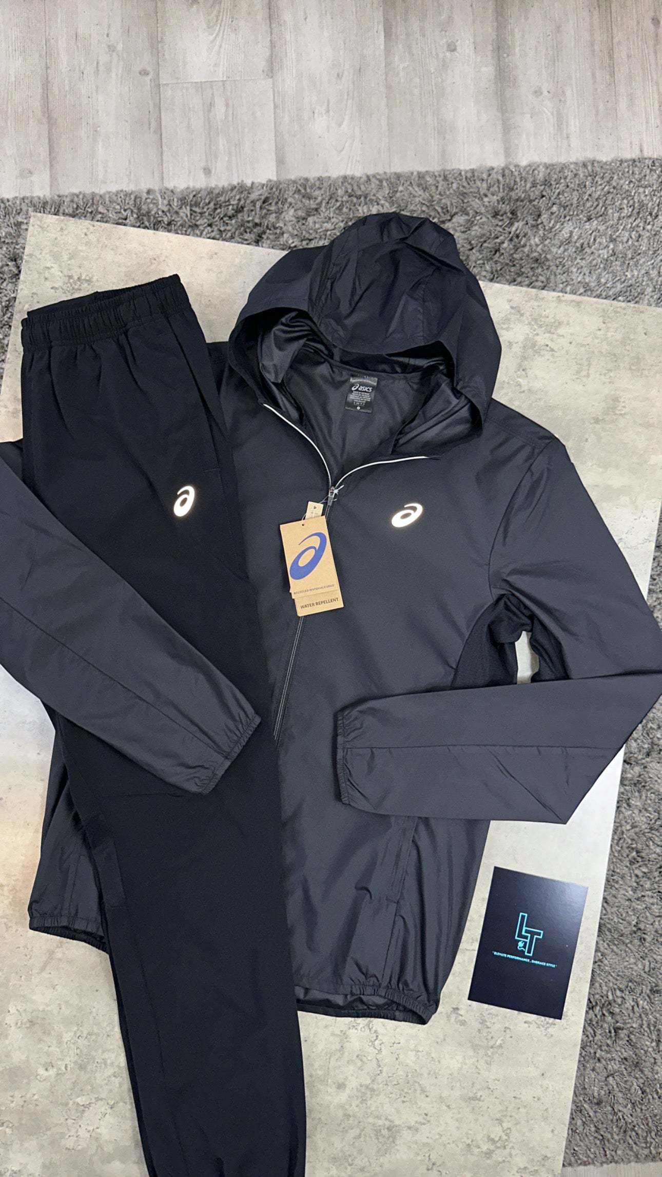 Asics suit