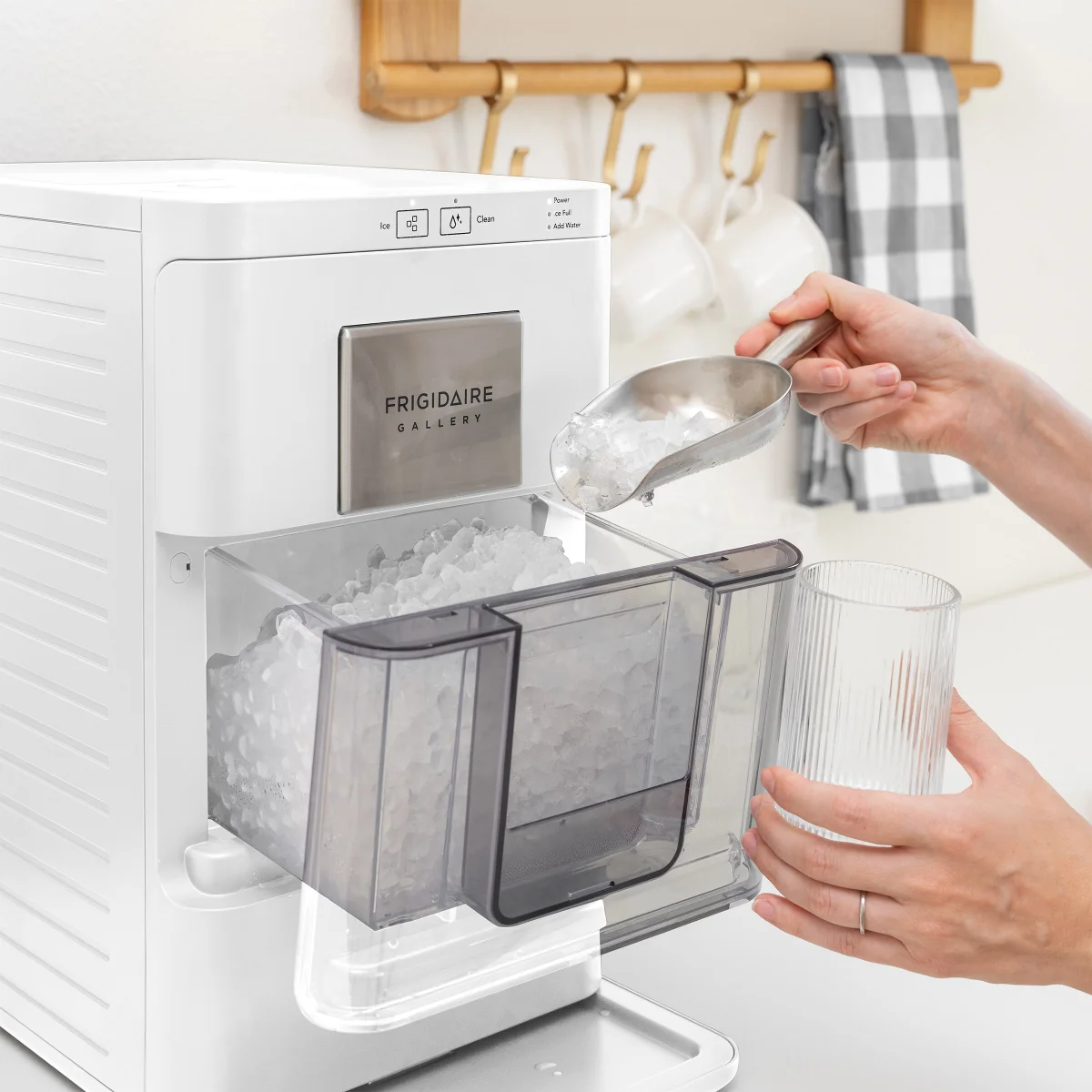 🔥This Week's Special Clearance Sale🔥Frigidaire Gallery Nugget Ice Maker, 44 lbs