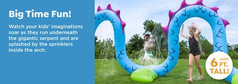 Arch sprinkler for kids to run underneath