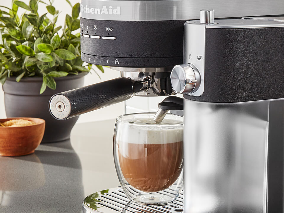 feature-p210046kp-009z