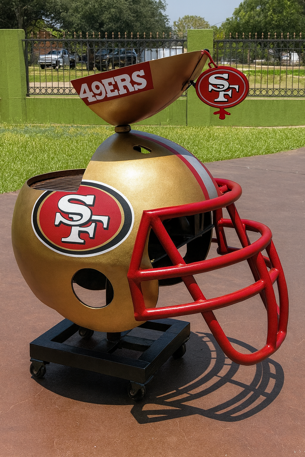 Team Helmet BBQ Grill