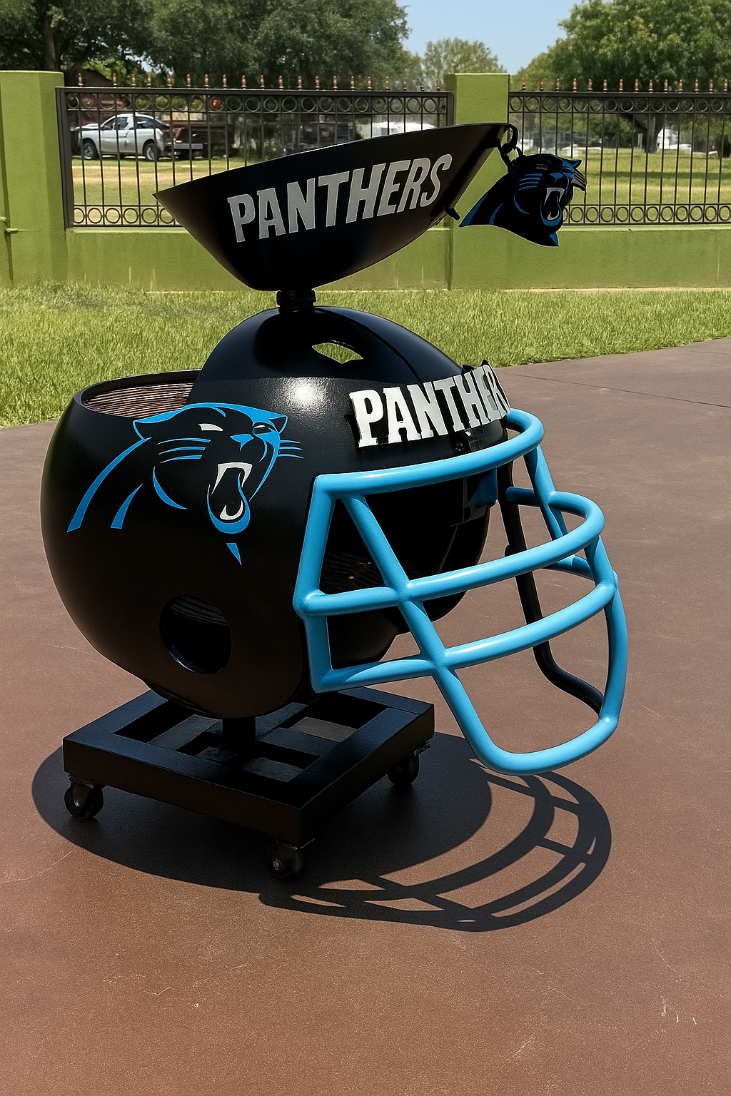Team Helmet BBQ Grill