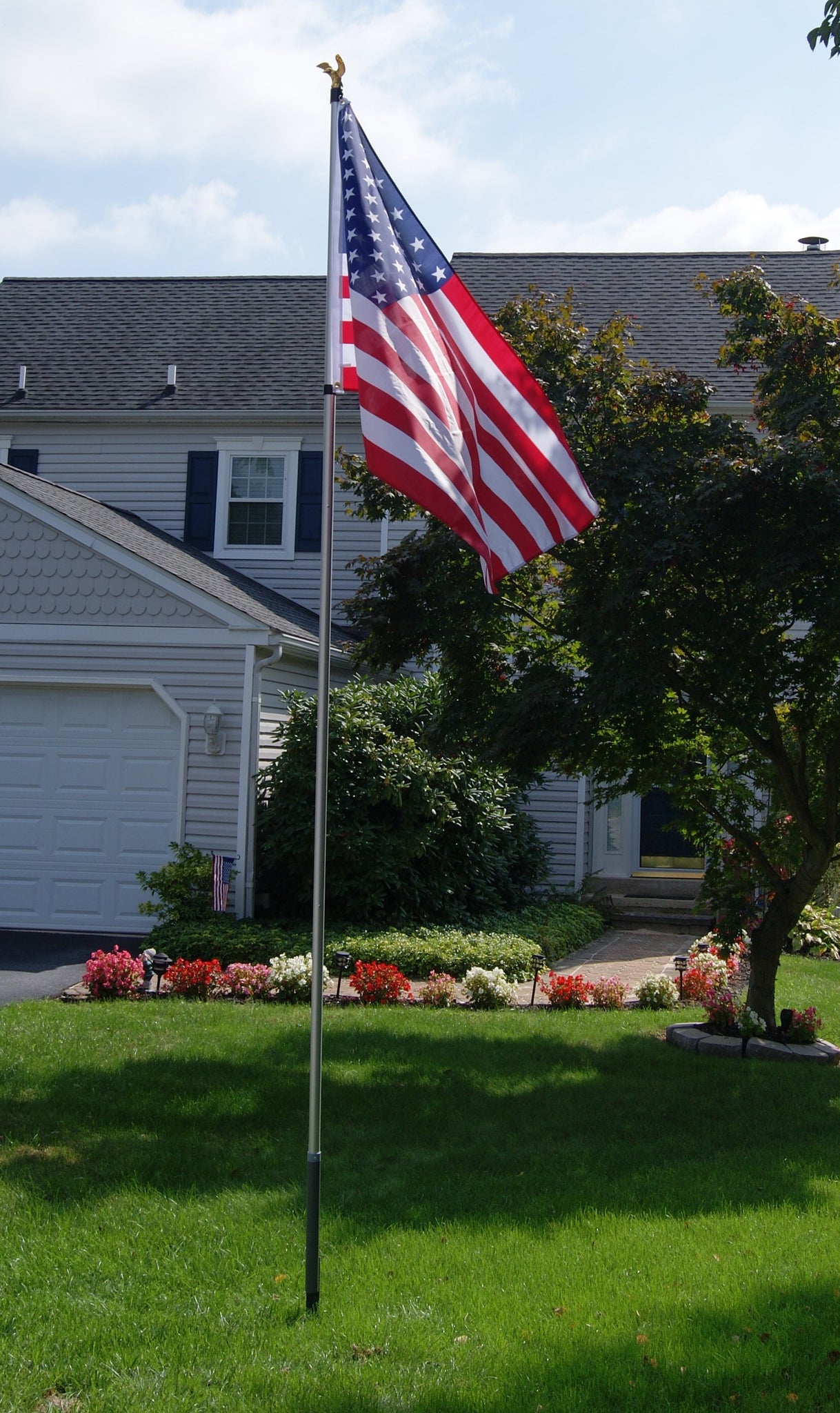 💝𝐐𝐕𝐂 𝐃𝐞𝐚𝐥𝐬 𝐨𝐧 𝐭𝐡𝐞 𝐃𝐚𝐢𝐥𝐲✨American Pride Tangle Free 12' Flag Pole with American Flag