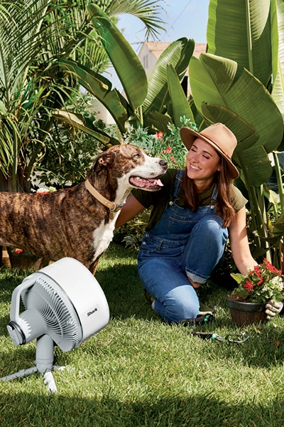 UV and rain resistant— FlexBreeze™ is designed to handle the outdoor elements.