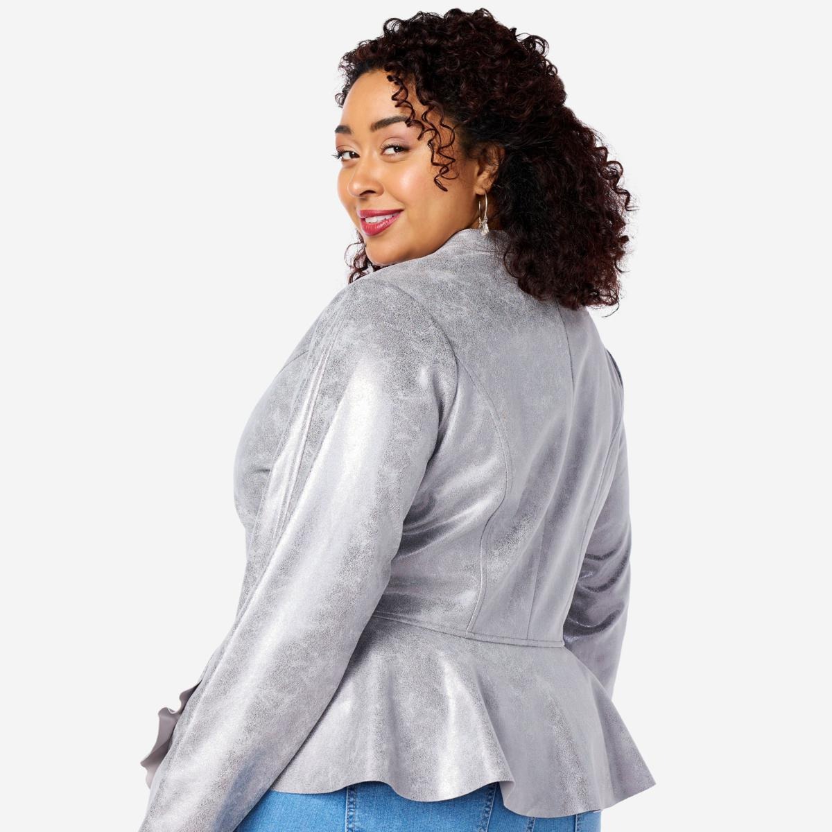 💝𝐐𝐕𝐂 𝐃𝐞𝐚𝐥𝐬 𝐨𝐧 𝐭𝐡𝐞 𝐃𝐚𝐢𝐥𝐲 ✨C Wonder by Christian Siriano Metallic Knit Ruffle Jacket