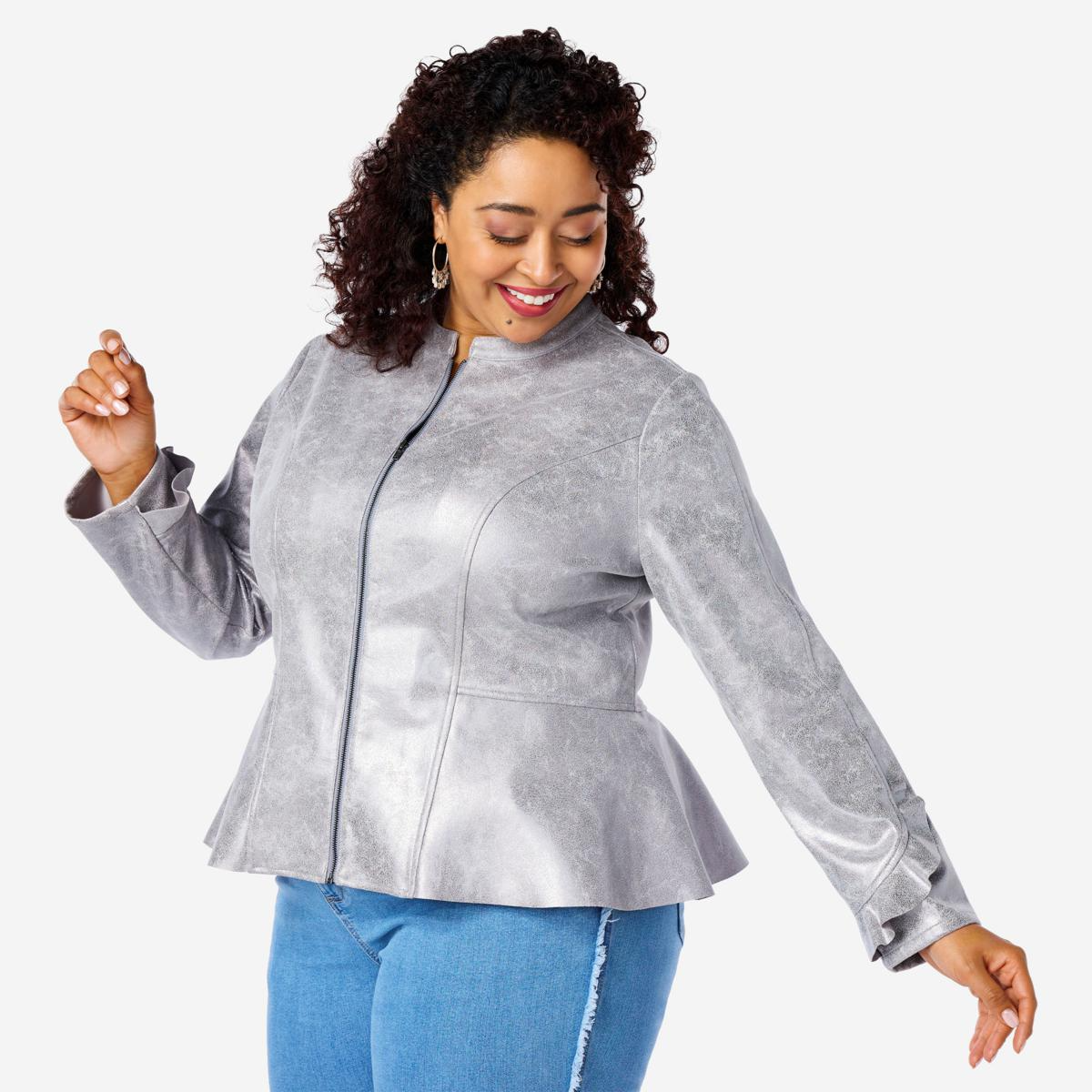 💝𝐐𝐕𝐂 𝐃𝐞𝐚𝐥𝐬 𝐨𝐧 𝐭𝐡𝐞 𝐃𝐚𝐢𝐥𝐲 ✨C Wonder by Christian Siriano Metallic Knit Ruffle Jacket