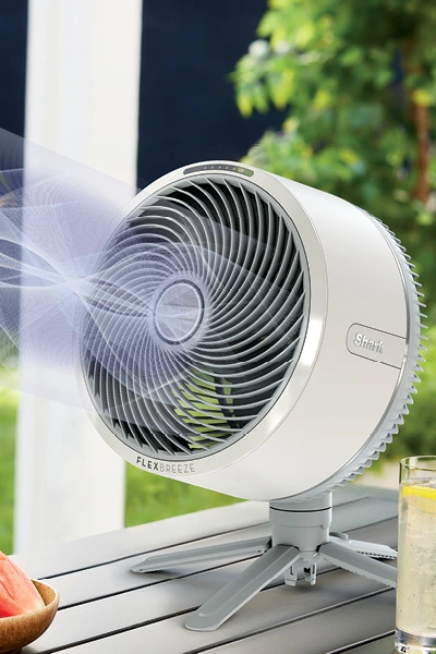 At its lowest speed, FlexBreeze™ can last all day, or deliver a powerful 6 hours at average setting. *Runtime based on 12% variability.