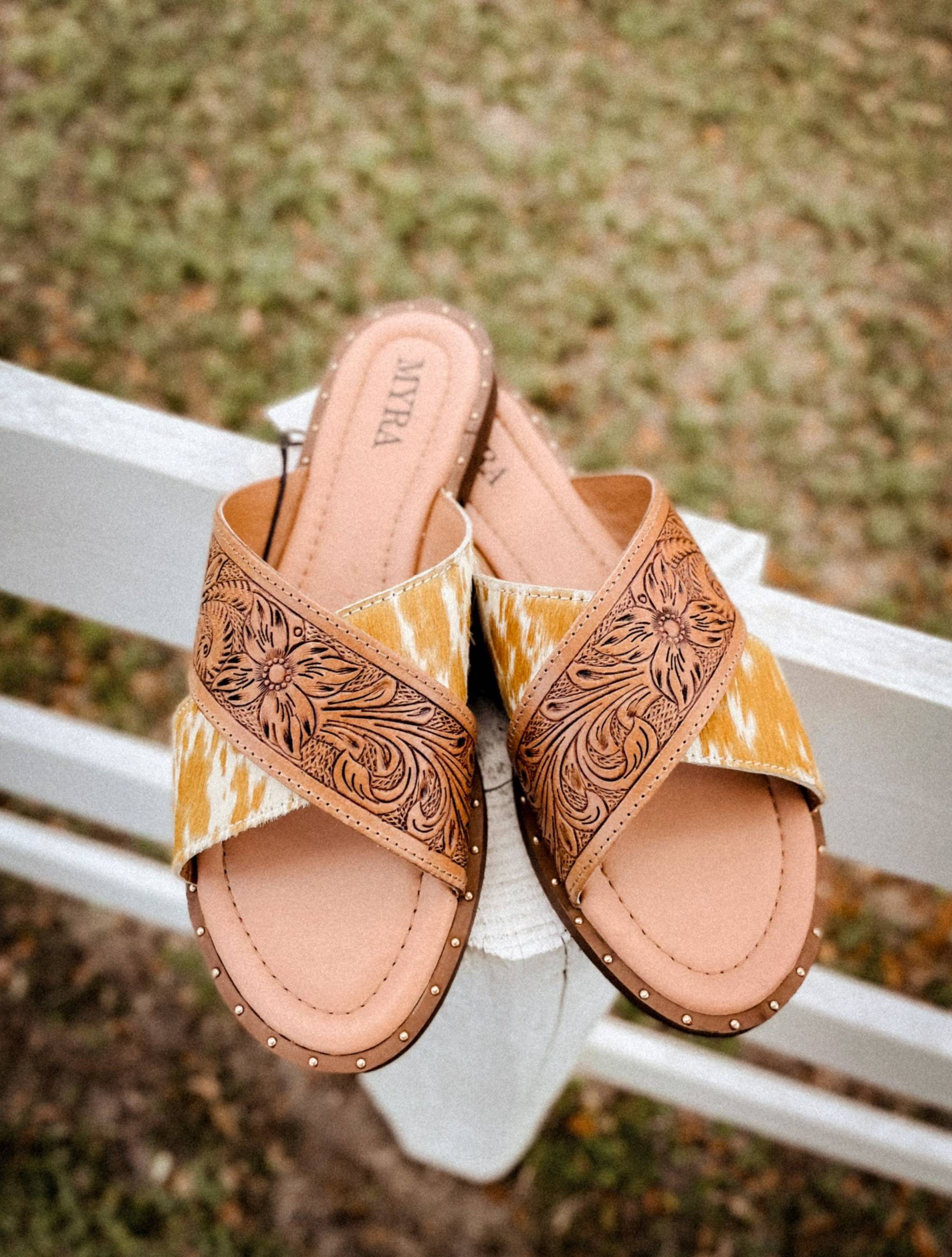 Genuine Leather Tooled and Cowhide Western Sandals Outdoor Flipflops Footwear