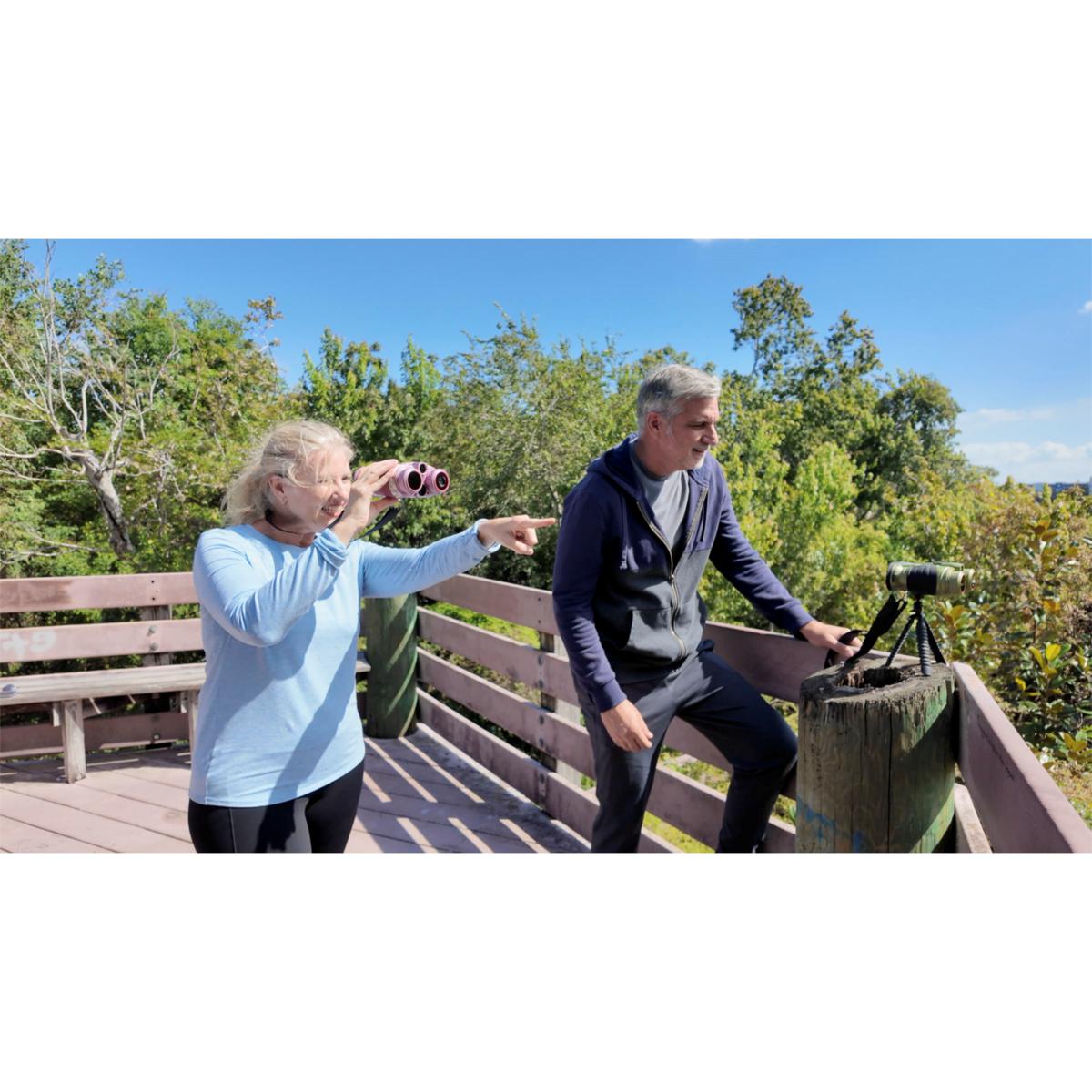 💝𝐁𝐥𝐚𝐜𝐤 𝐅𝐫𝐢𝐝𝐚𝐲 𝐃𝐞𝐚𝐥𝐬 ✨Vivitar Digital Camera Binoculars with Night Vision plus Accessory KitWooden Top