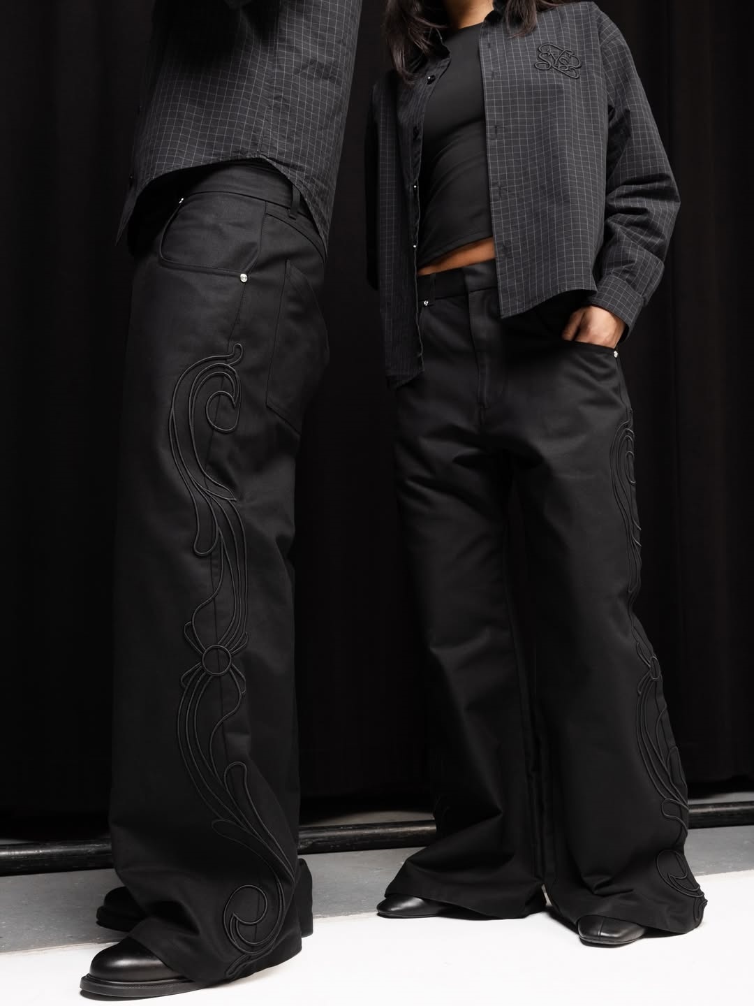 EMBROIDERED DETAIL WIDE-LEG PANTS