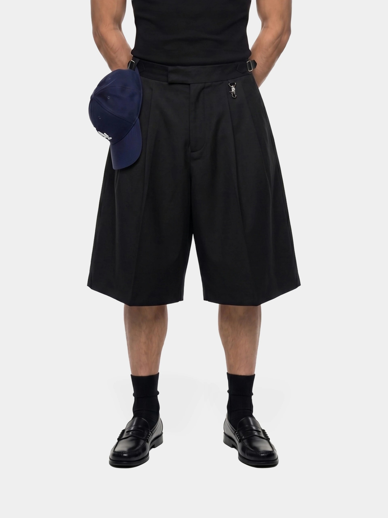 PLEATED TROUSER BAGGY SHORT