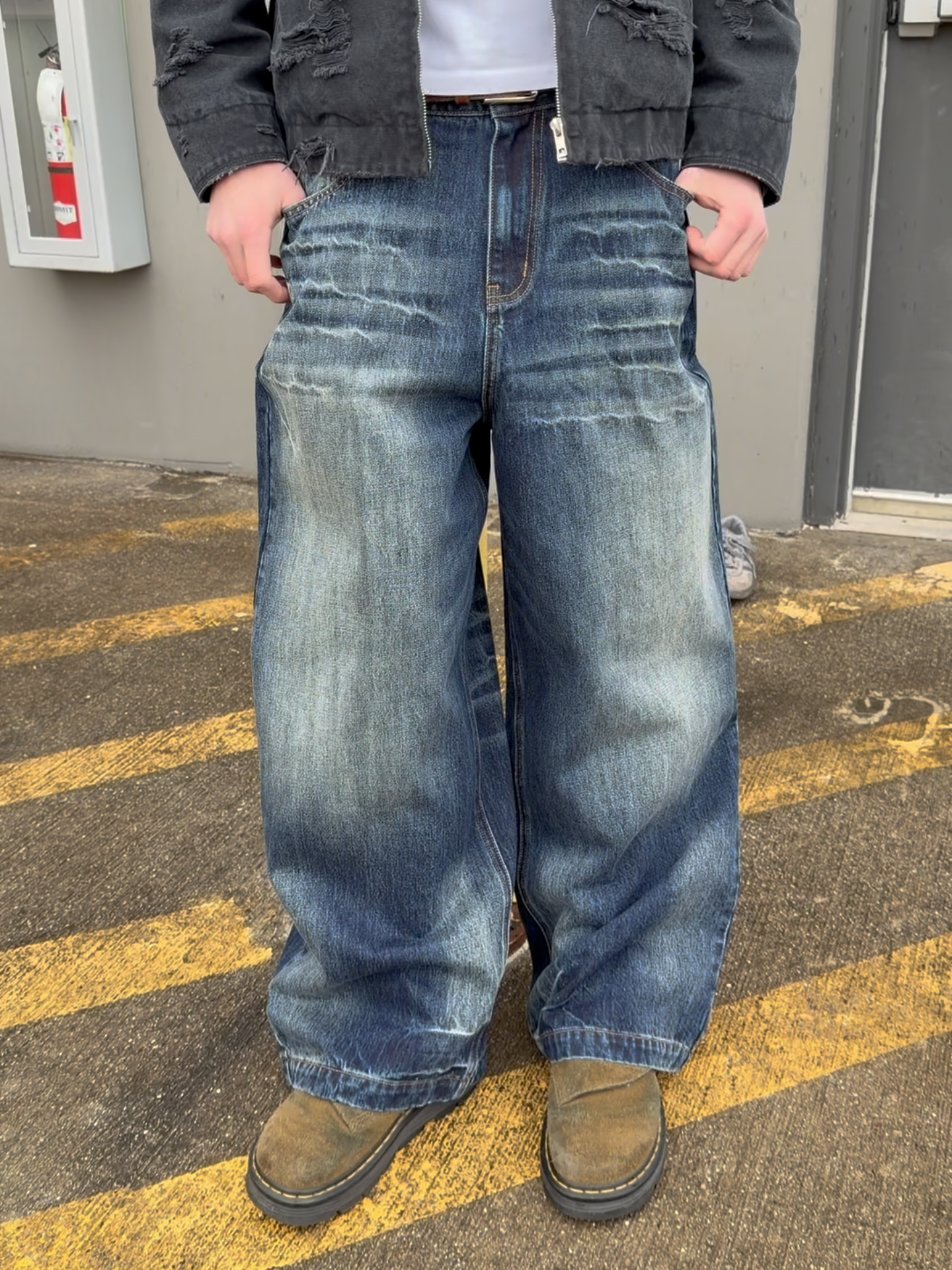 VINTAGE FADE WIDE-LEG JEANS