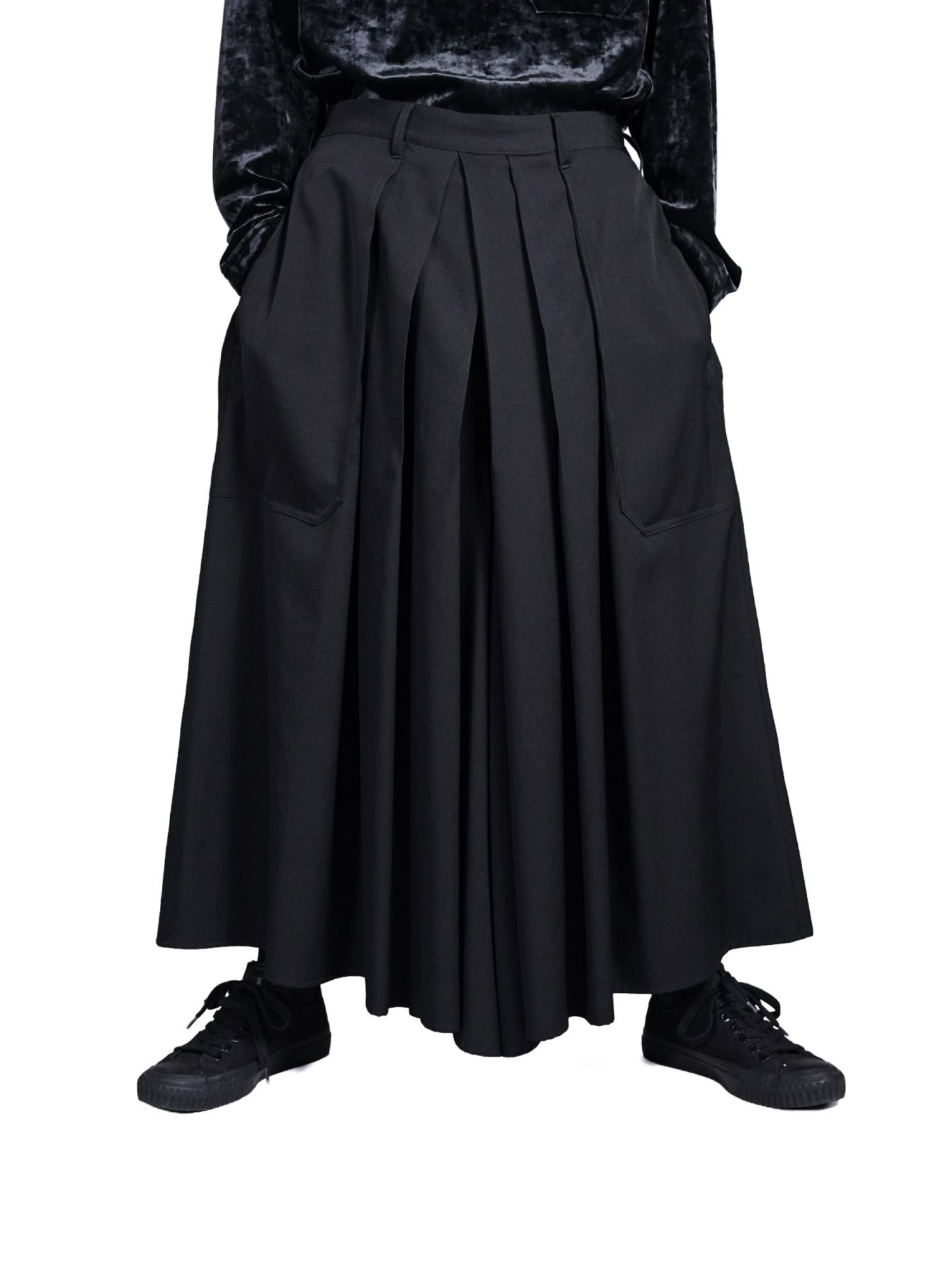 WOOL GABARDINE HAKAMA PANTS