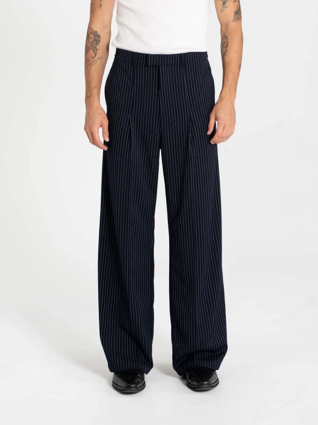 BAGGY SUIT PANTS