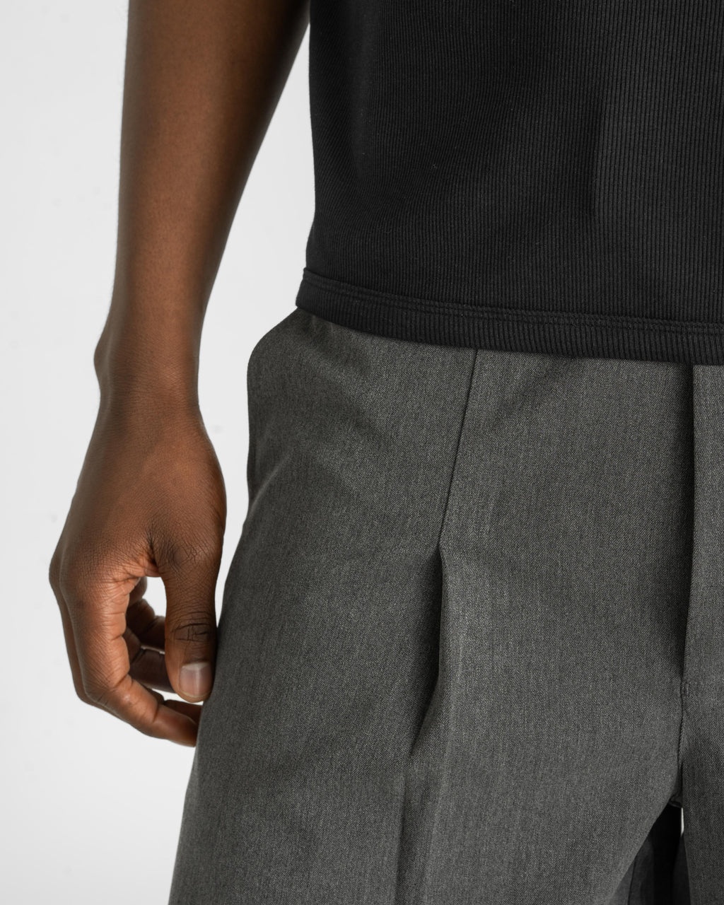BAGGY SUIT SHORTS