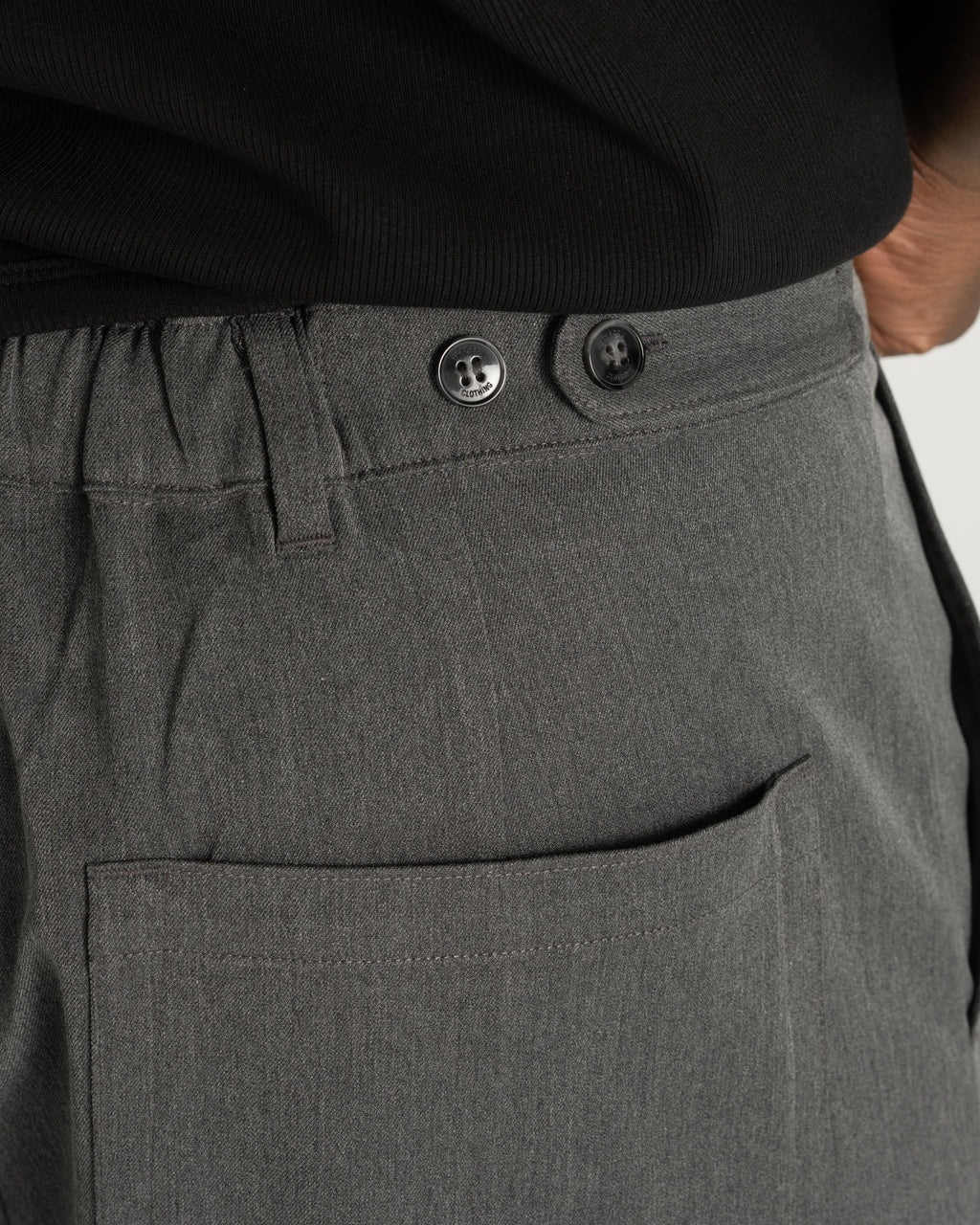 BAGGY SUIT SHORTS