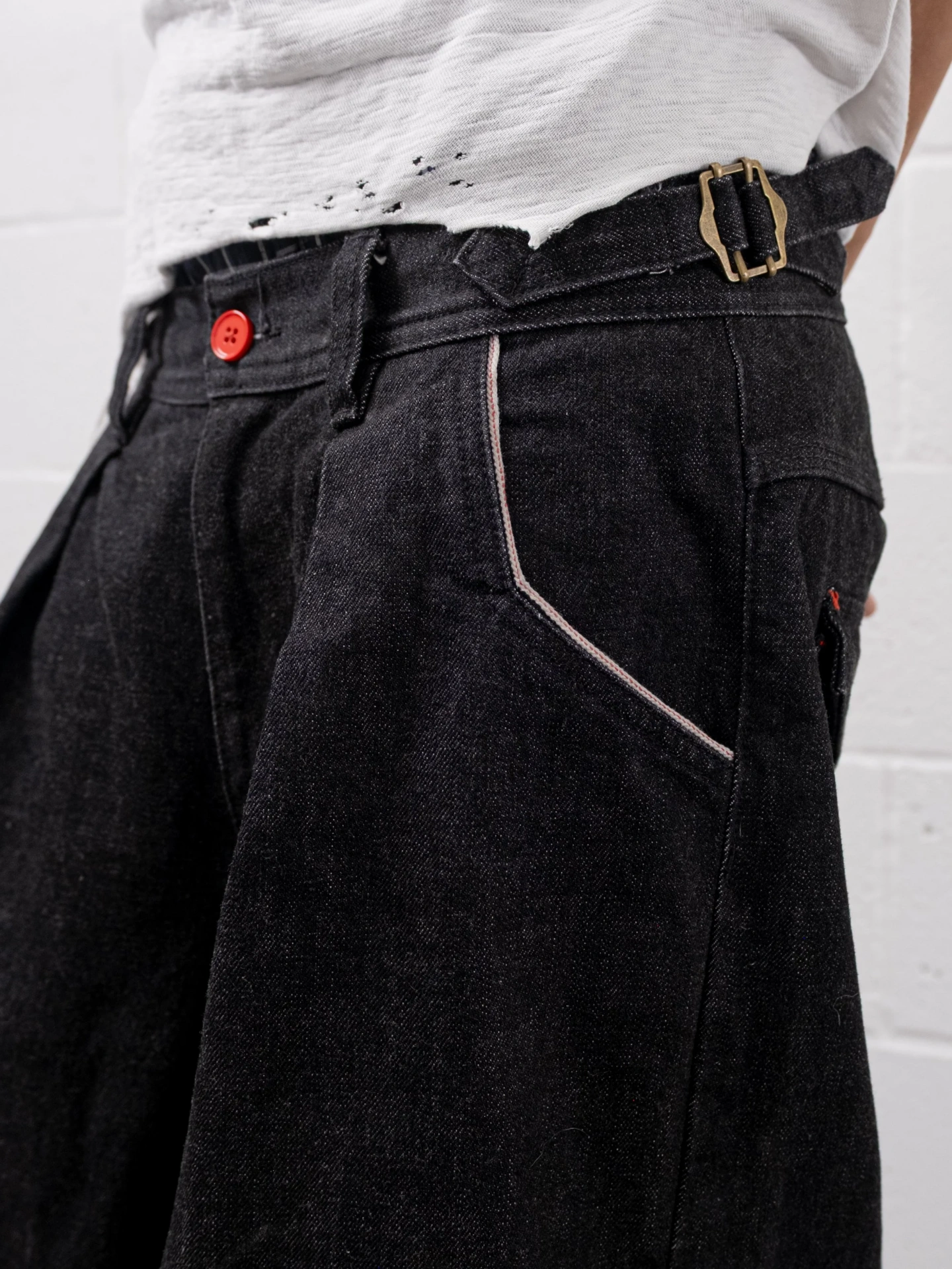PLEATED BALLOON DENIM