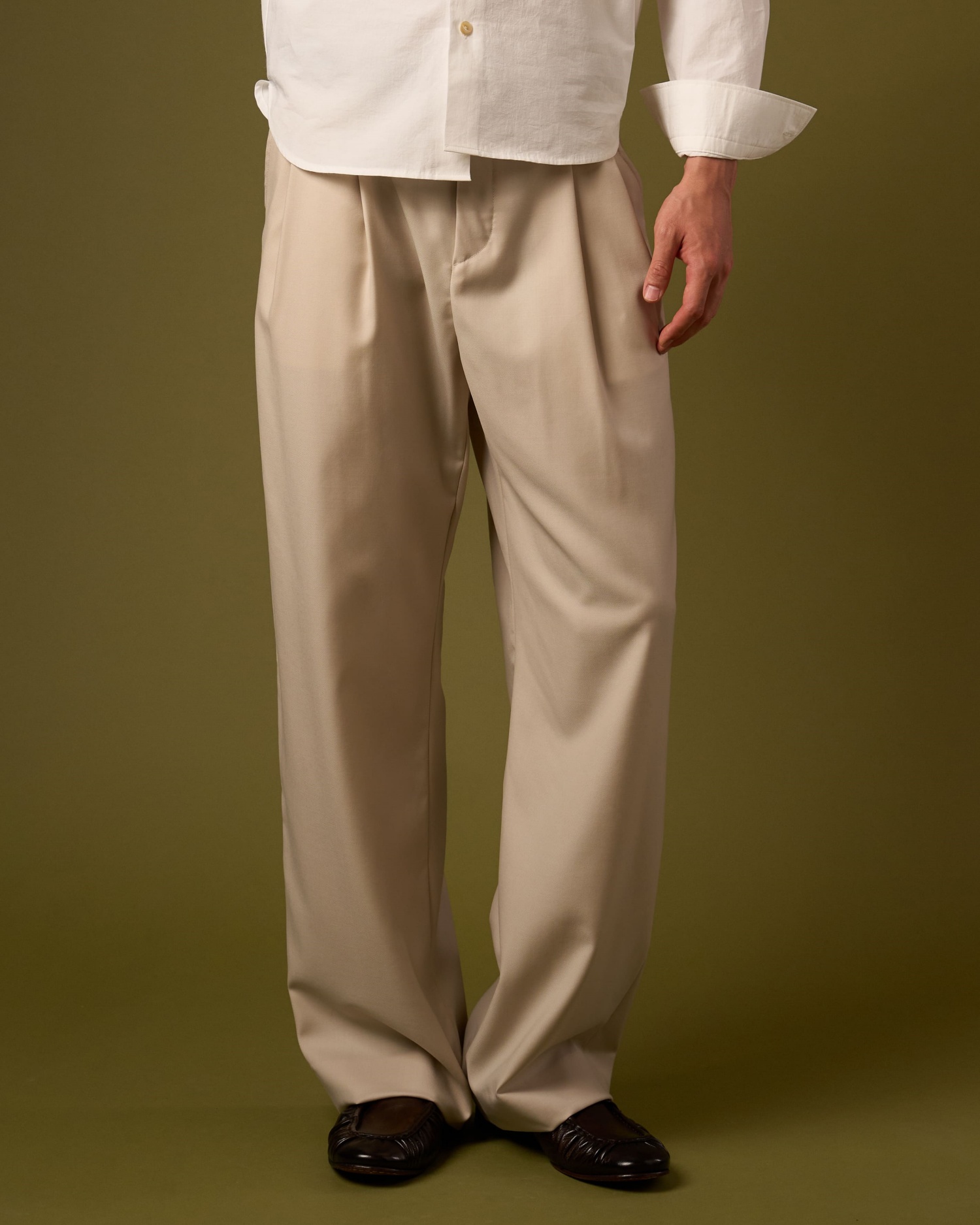 WOOL PLEATED TROUSERS